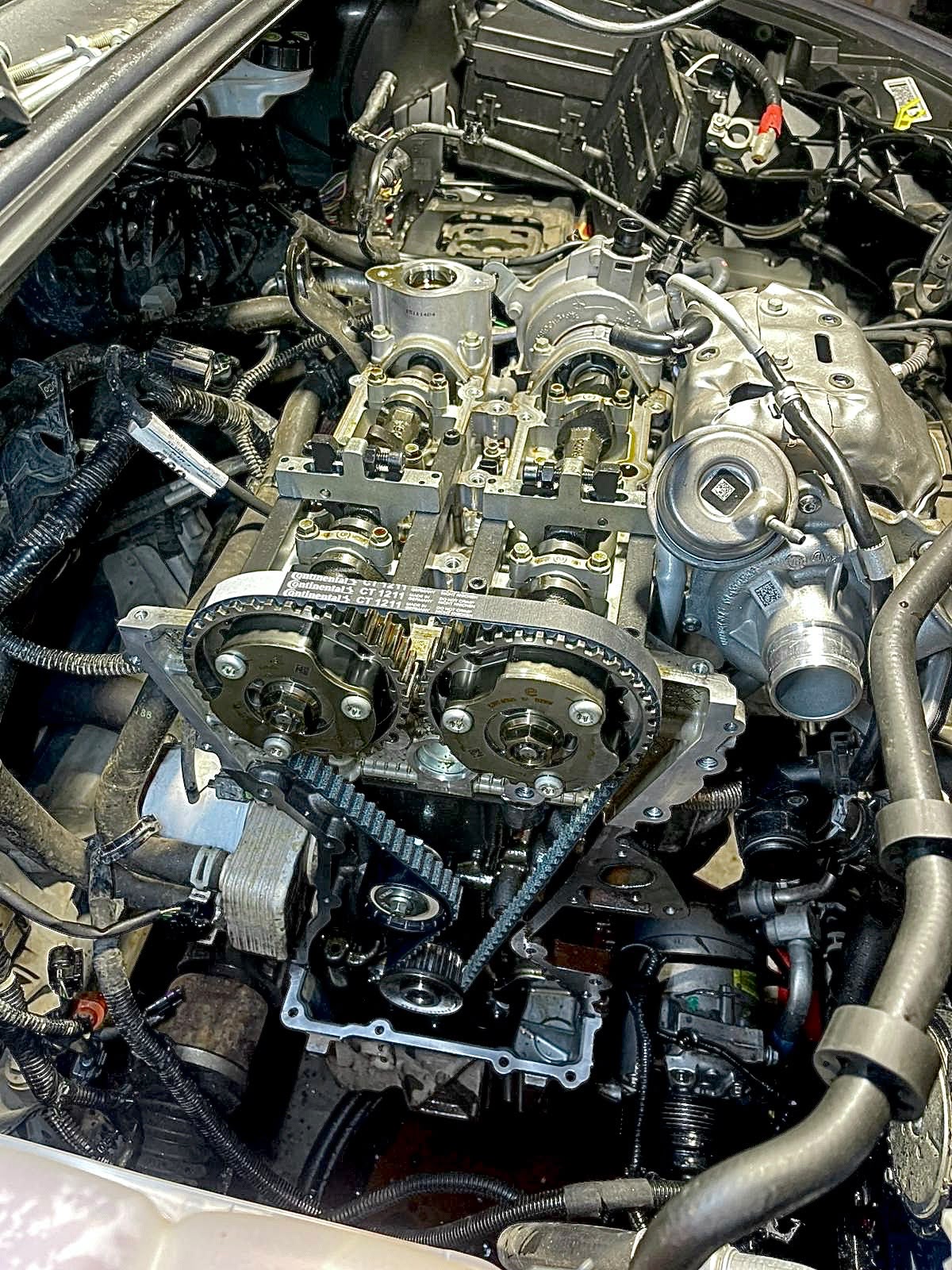 Ford C-Max 1.0 EcoBoost distributieriem vervangen